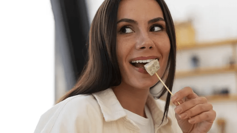 Сир: Чому Цей Молочний Продукт є Найкращим Природним Засобом для Захисту Емалі Зубів