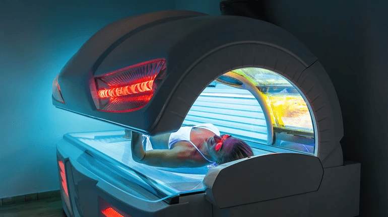 Шкода солярію: як штучна засмага нищить шкіру на генетичному рівні